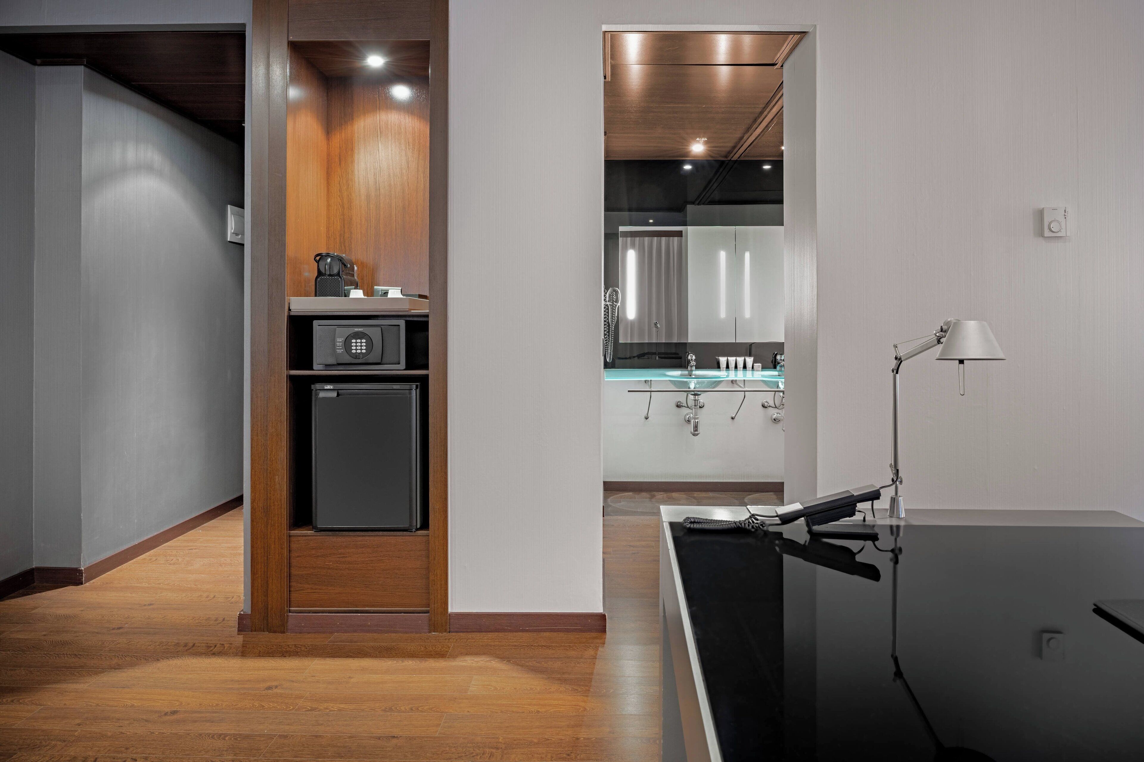 In-room safe, desk, laptop workspace, blackout curtains