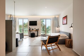 Family Junior Suite with Sea View | Pillow-top beds, in-room safe, desk, blackout curtains - Amaronda Resort & Spa (Eretria)