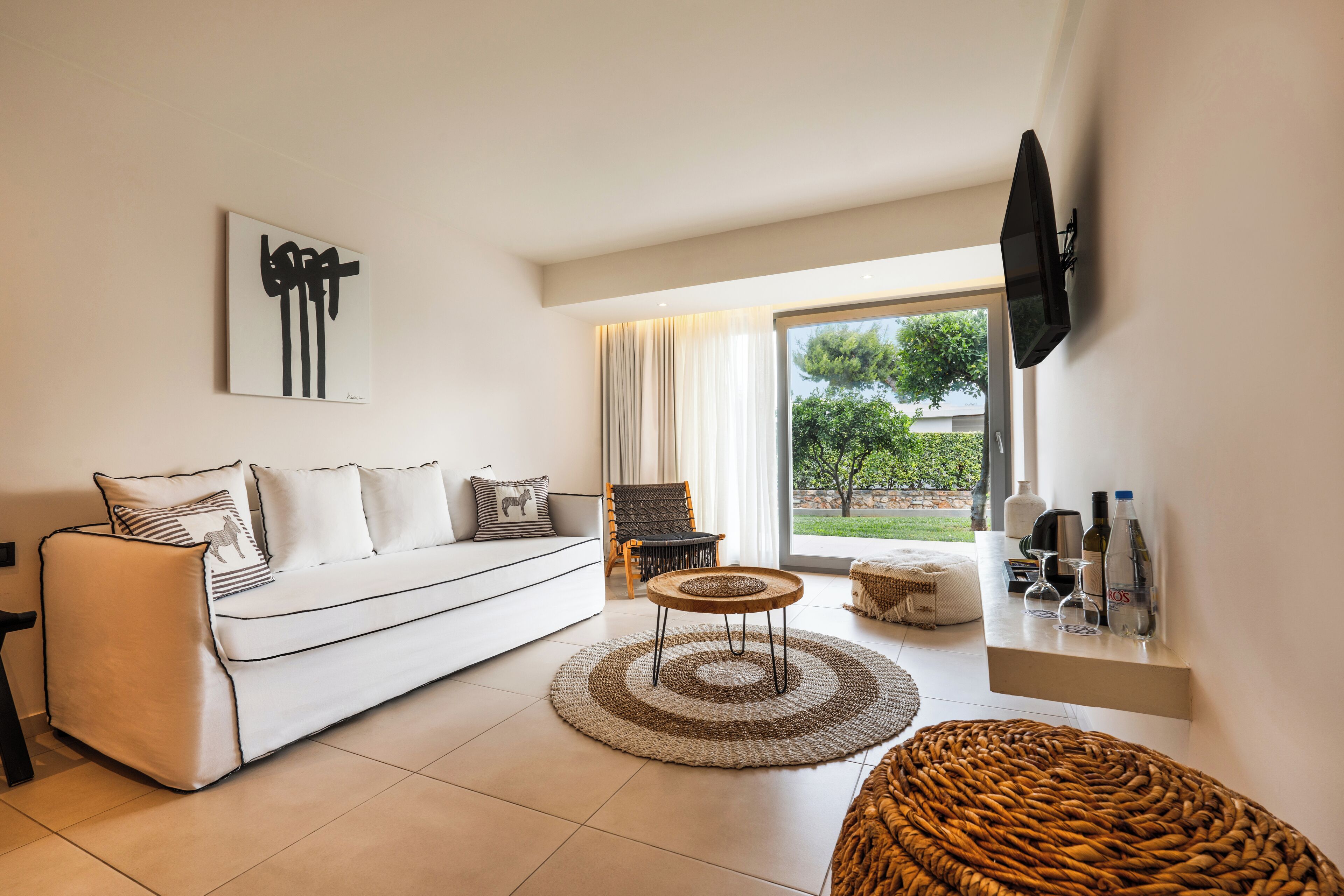 premium bungalow suite with garden view | 1 bedroom, pillow-top beds, in-room safe, desk