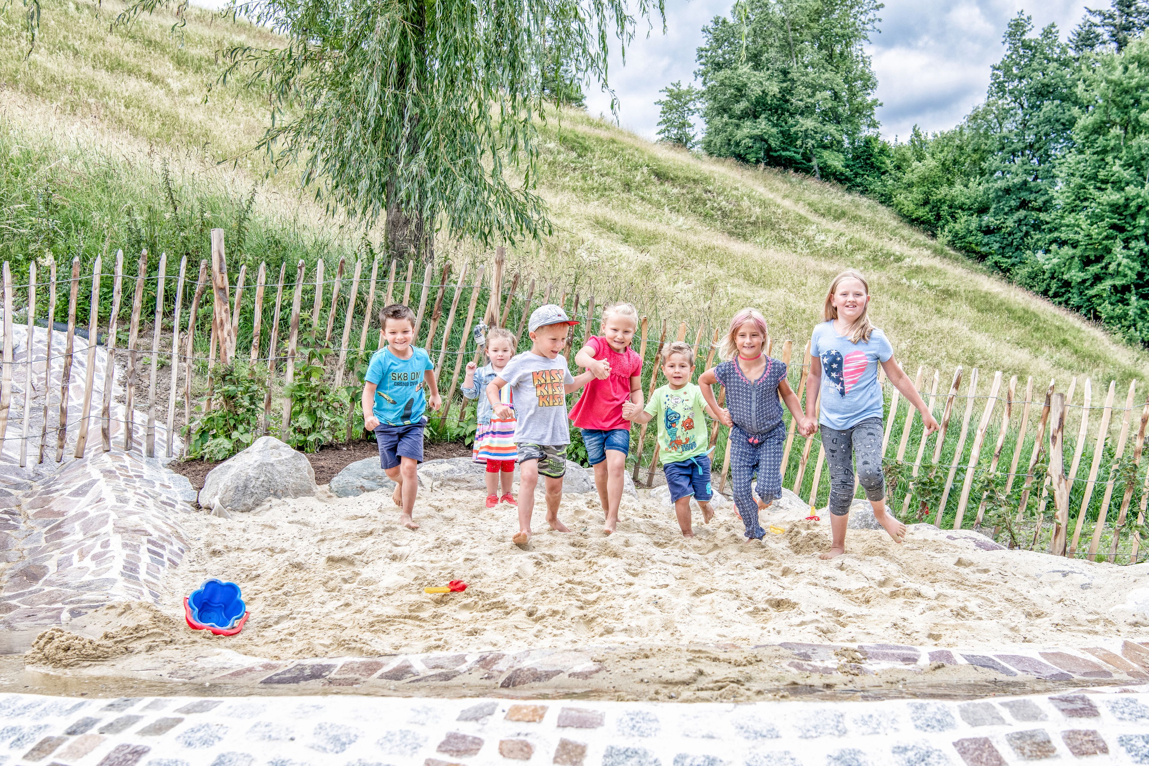 children’s play area – outdoor