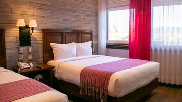 Chambre Standard, 2 lits doubles, vue ville