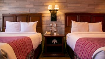 Standardzimmer, 2Â Doppelbetten, Stadtblick