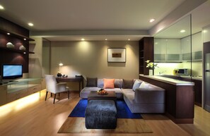 Executive Apartment, 1 Bedroom | Living area