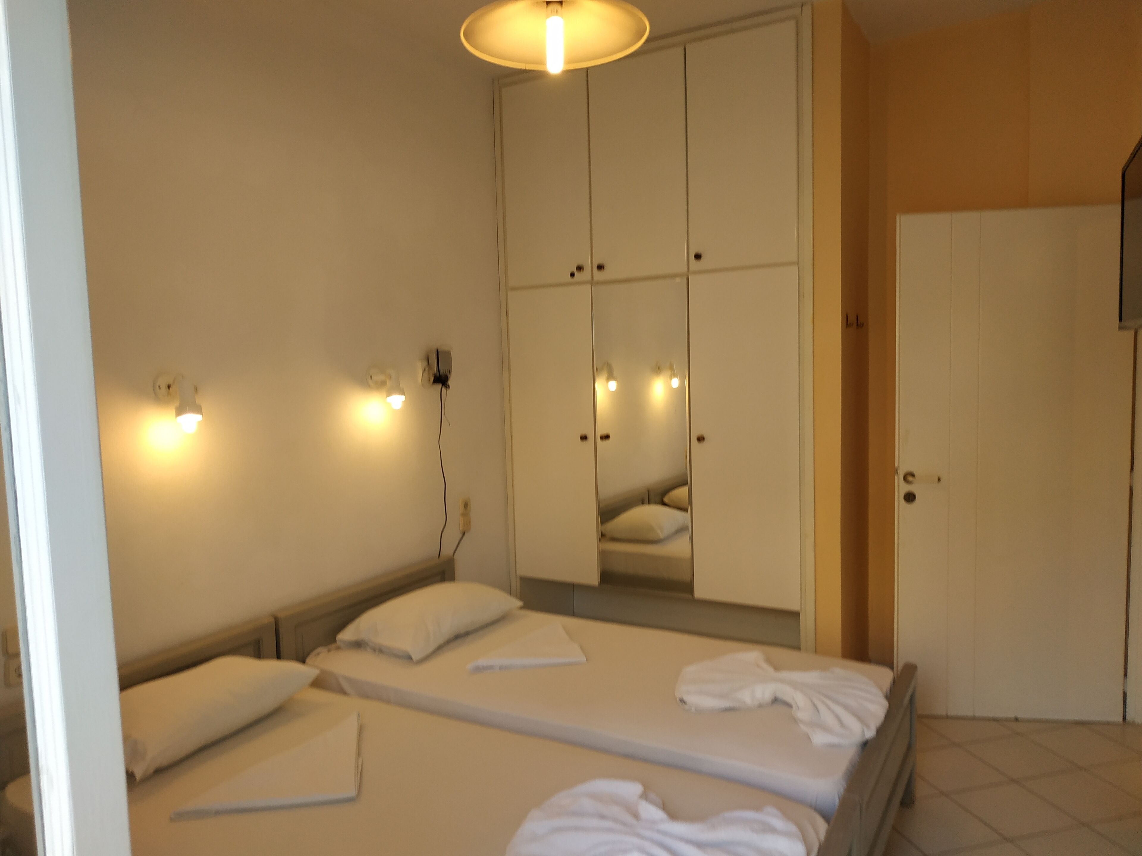 Photo - Renia Studios