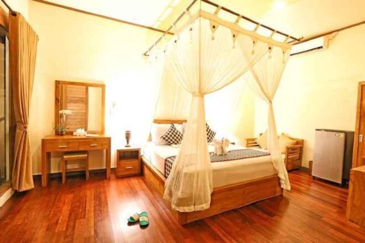 Minibar, Wi-Fi gratis, dan seprai linen