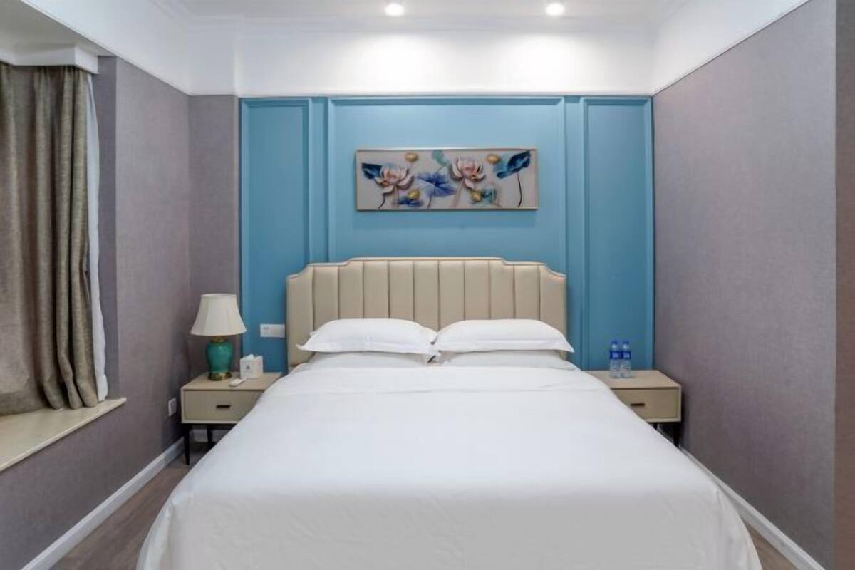 Minibar, in-room safe, blackout drapes, iron/ironing board