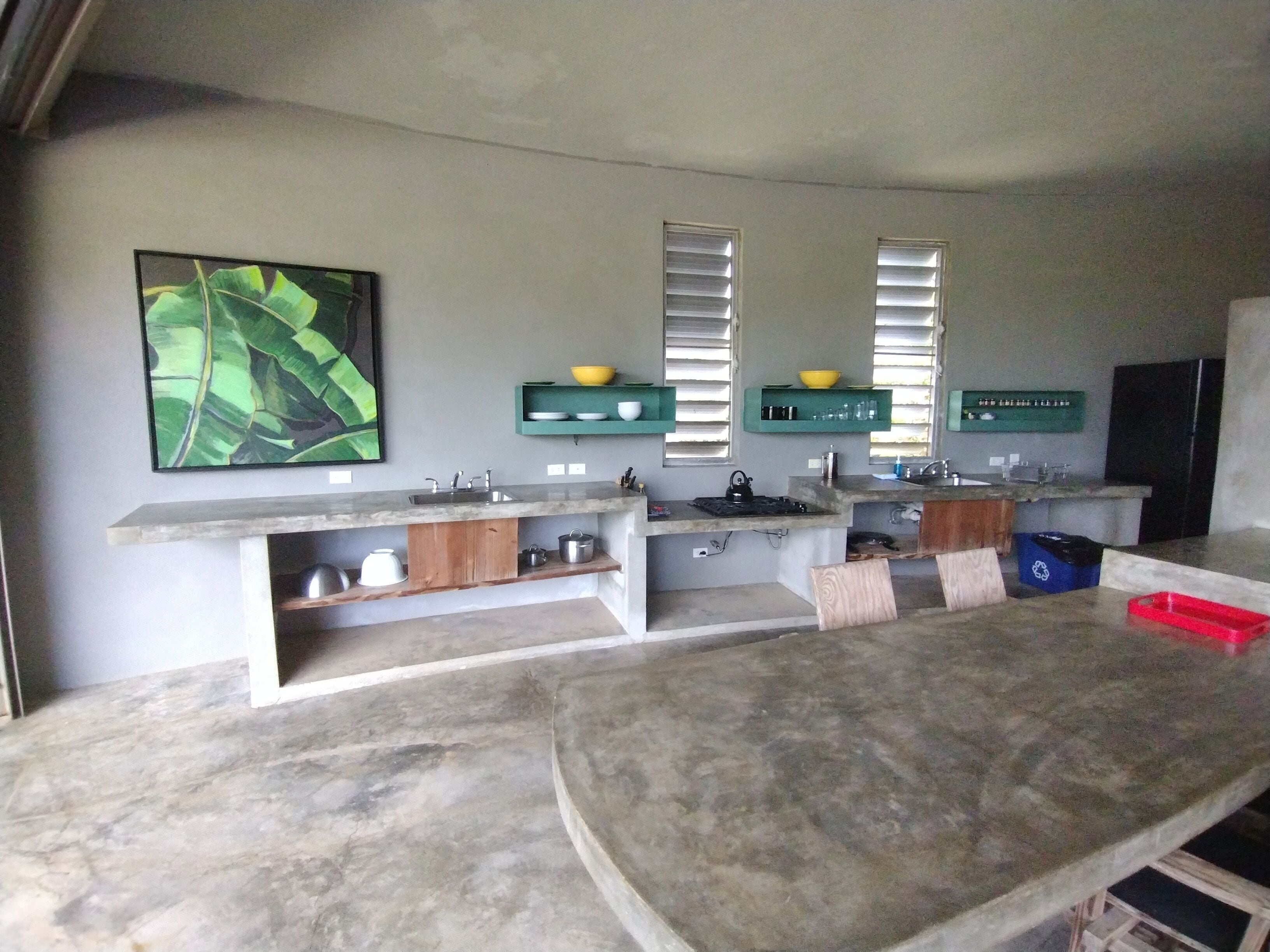 redonda 1 | private kitchen | fridge, stovetop, coffee/tea maker, cookware/dishes/utensils