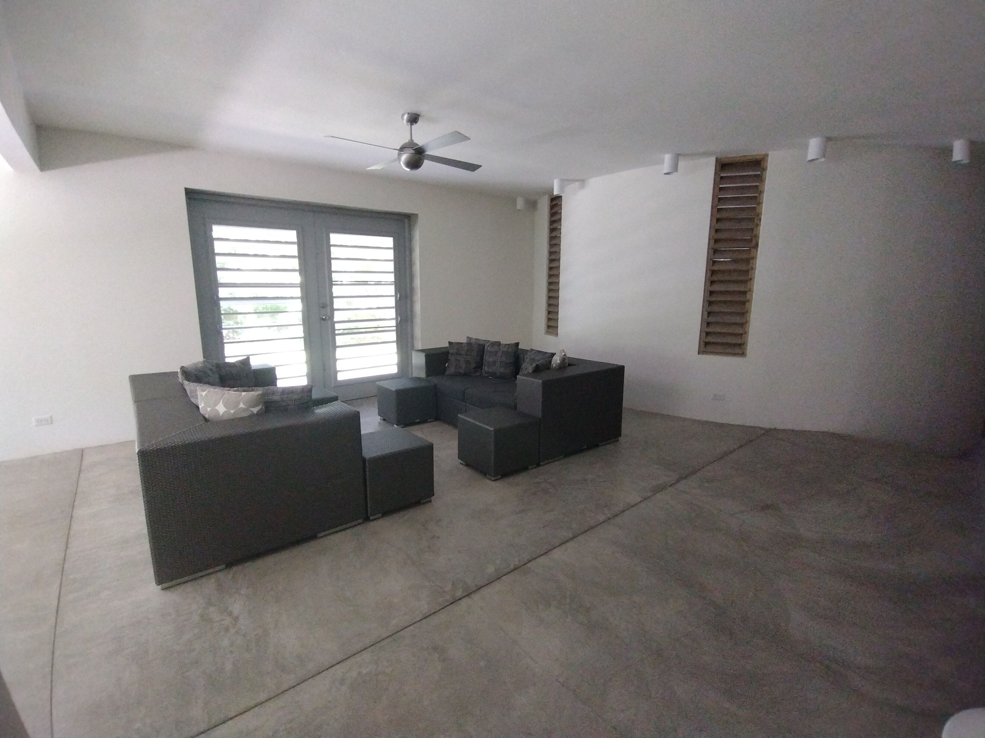 solaris 6 | living area