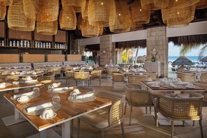4 restaurants, lunch served - Melia Casa Maya Cancun All Inclusive (Cancun)