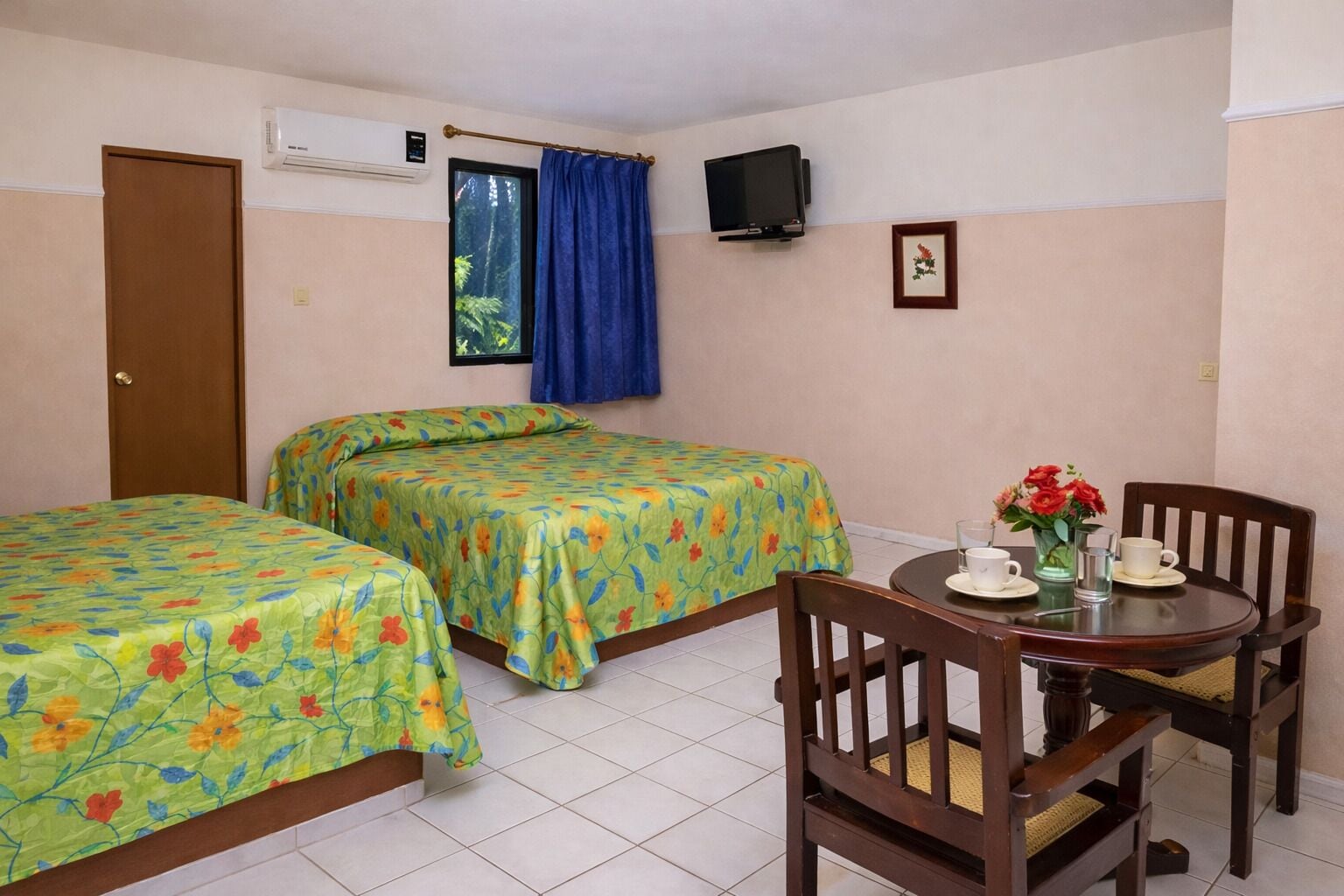 Foto - Blue Pacific Suites