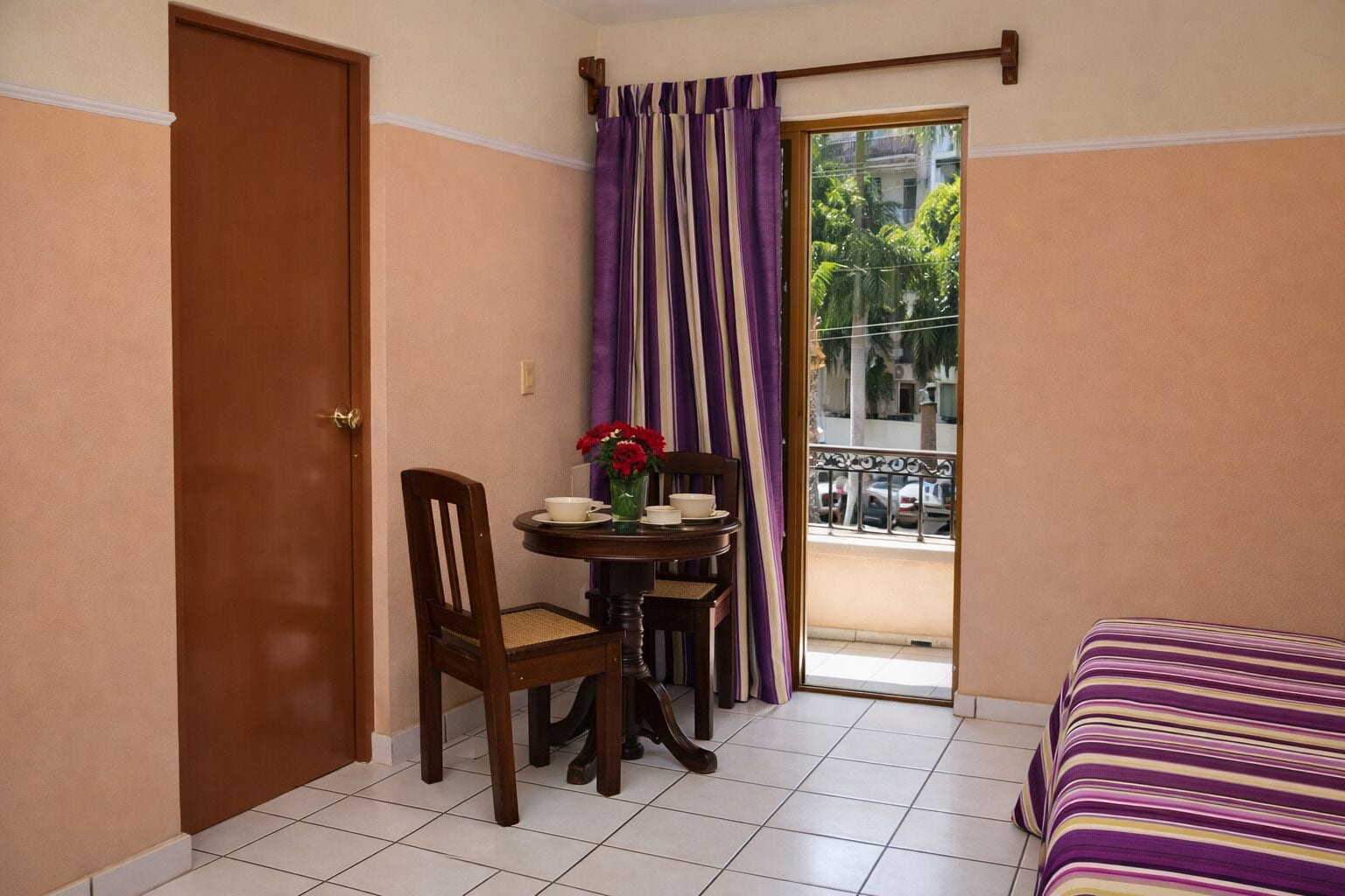 Foto - Blue Pacific Suites