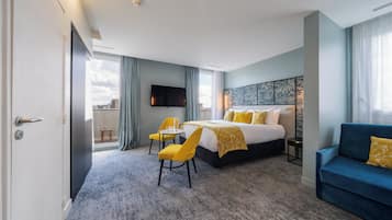 Ropa de cama de alta calidad, minibar, caja fuerte y escritorio