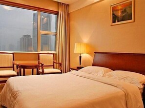 Cribs/infant beds, alarm clocks