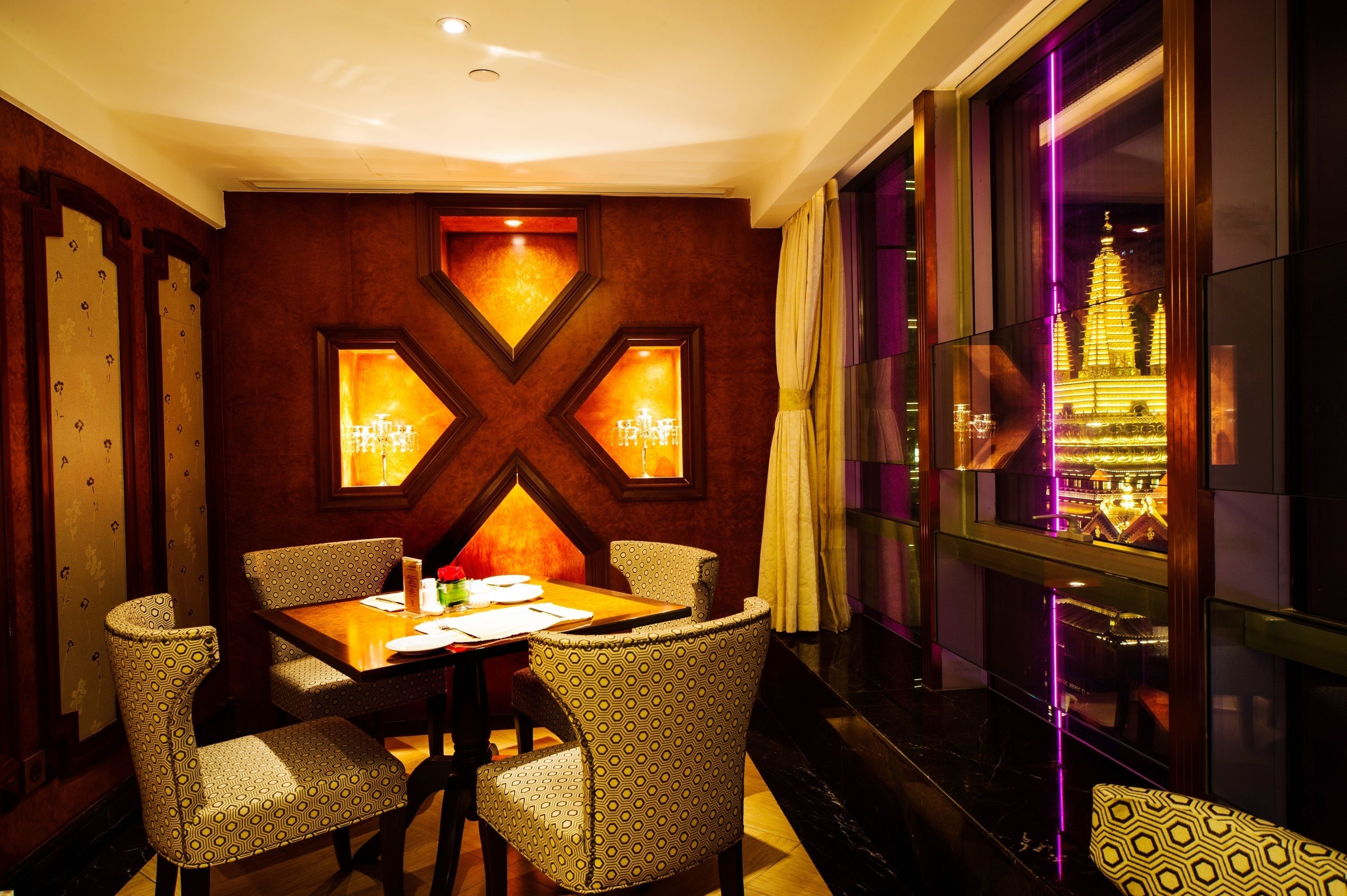 lunch and dinner served, asian cuisine