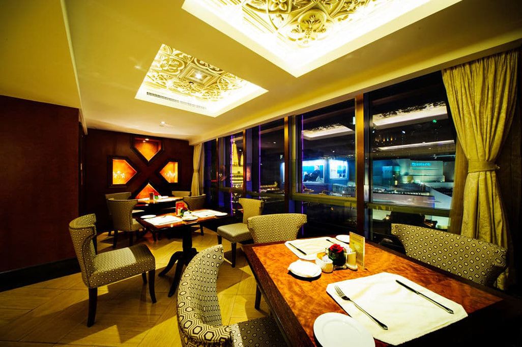 lunch and dinner served, asian cuisine