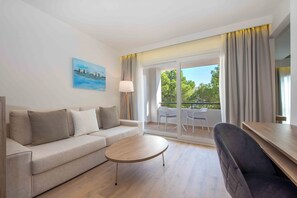 Premium bedding, desk, soundproofing, free WiFi - Valentin Somni Hotels & Suites – Adults Only +16 (Calvia)