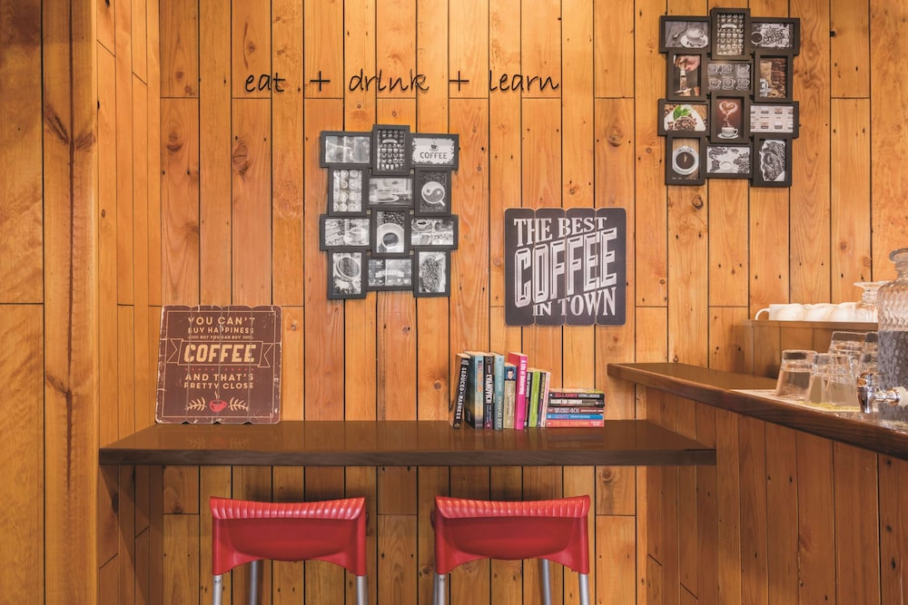 Adina Apartment Hotel Perth Barrack Plaza by null