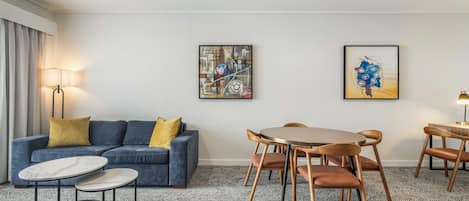 1 bedroom, minibar, in-room safe, desk