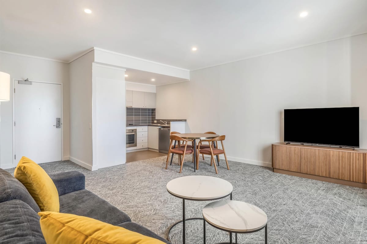 1 habitación, minibar, caja de seguridad en la habitación y escritorio