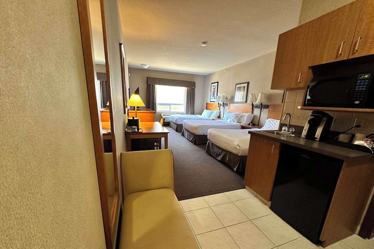 Standard Room, Multiple Beds, Non Smoking | Premium bedding, pillow-top beds, desk, soundproofing