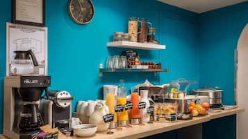 Daily buffet breakfast (EUR 17 per person)