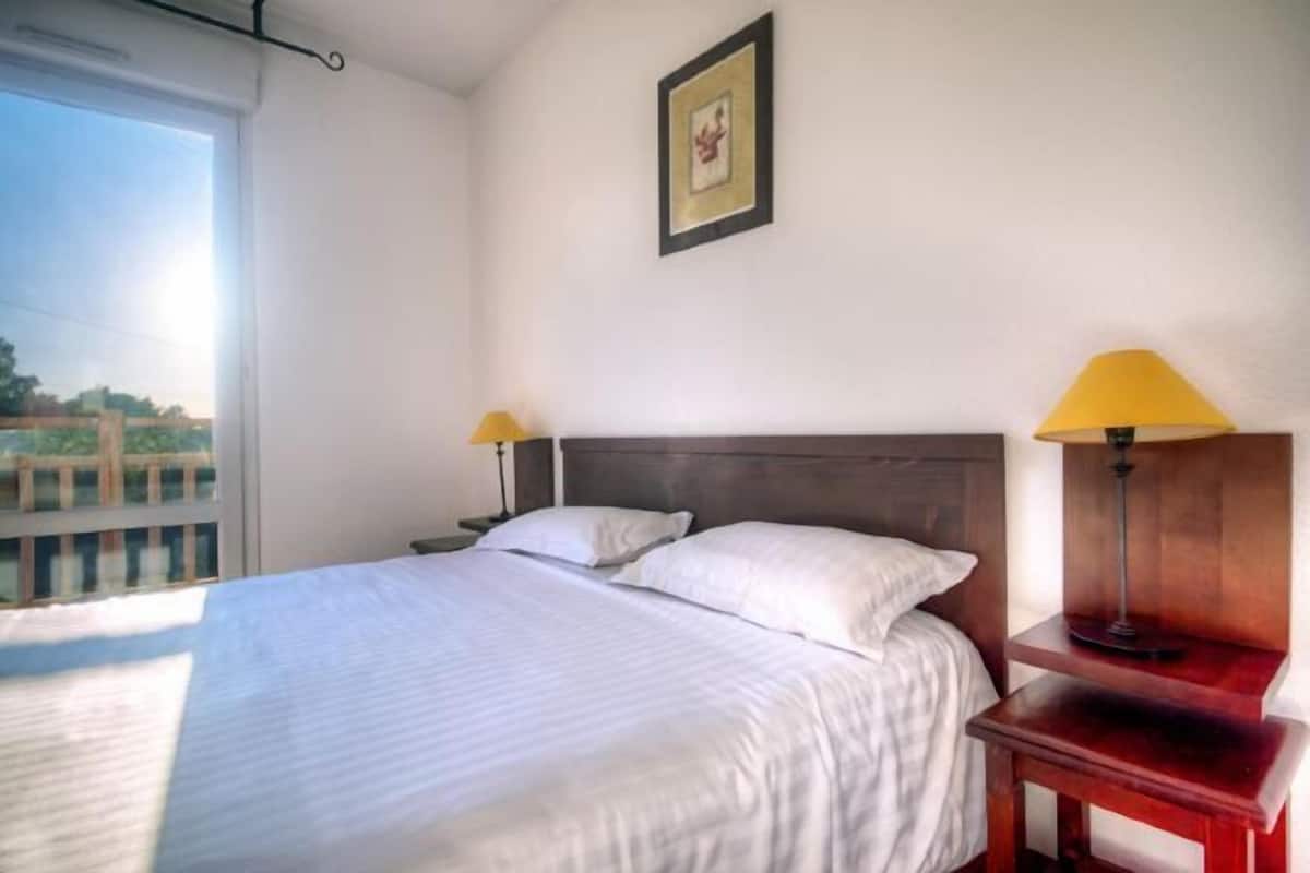 Desk, iron/ironing board (on request), free WiFi, bed sheets