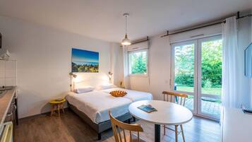 Studio | Bureau, fer et planche Ă repasser, Wi-Fi gratuit, draps fournis