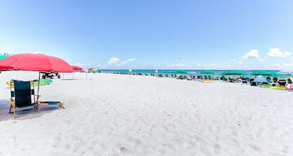 Pelican Beach Resort