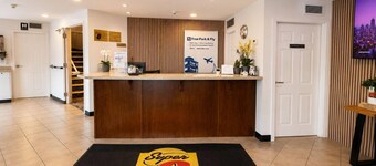 Super 8 by Wyndham Lake Country/Winfield Area