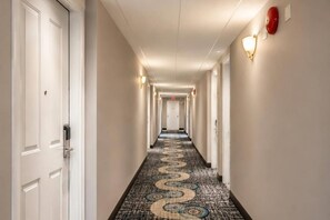 Property amenity - Super 8 by Wyndham Lake Country/Winfield Area (Lake Country)