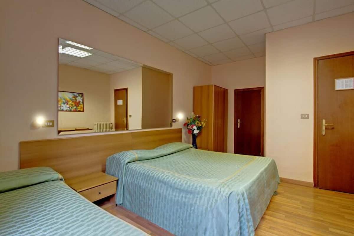 Triple Room, Private Bathroom