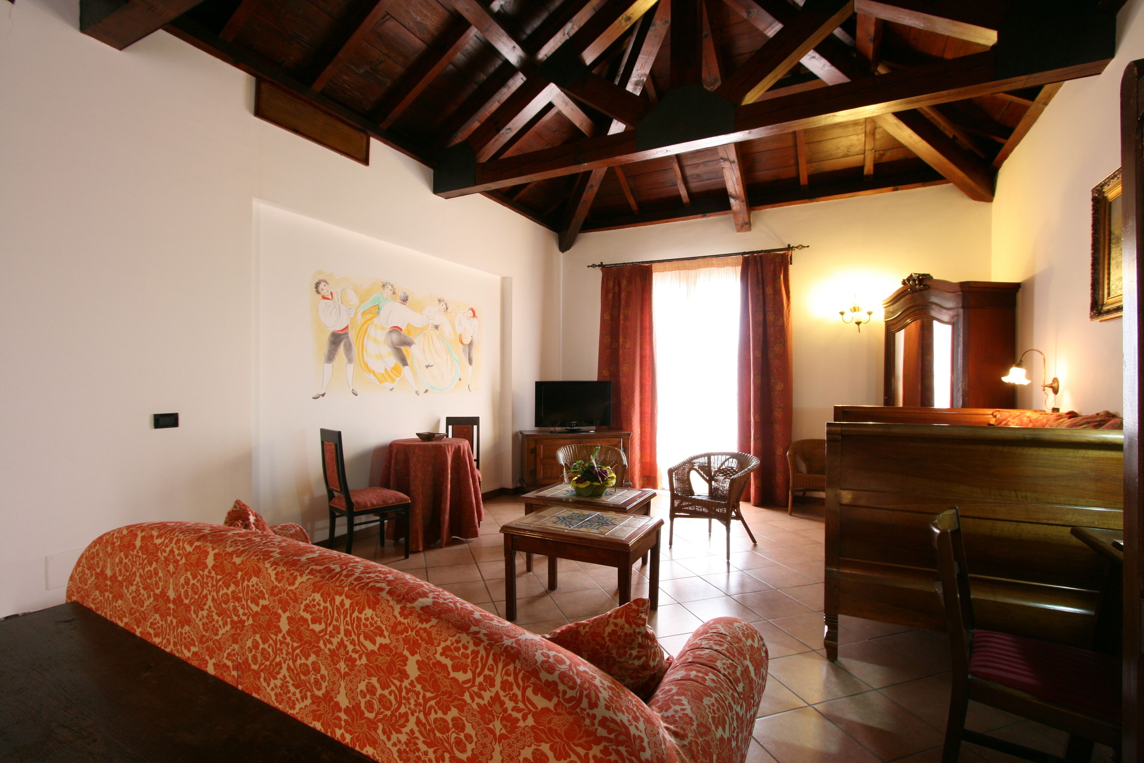 panoramic suite | 1 bedroom, minibar, in-room safe, individually decorated