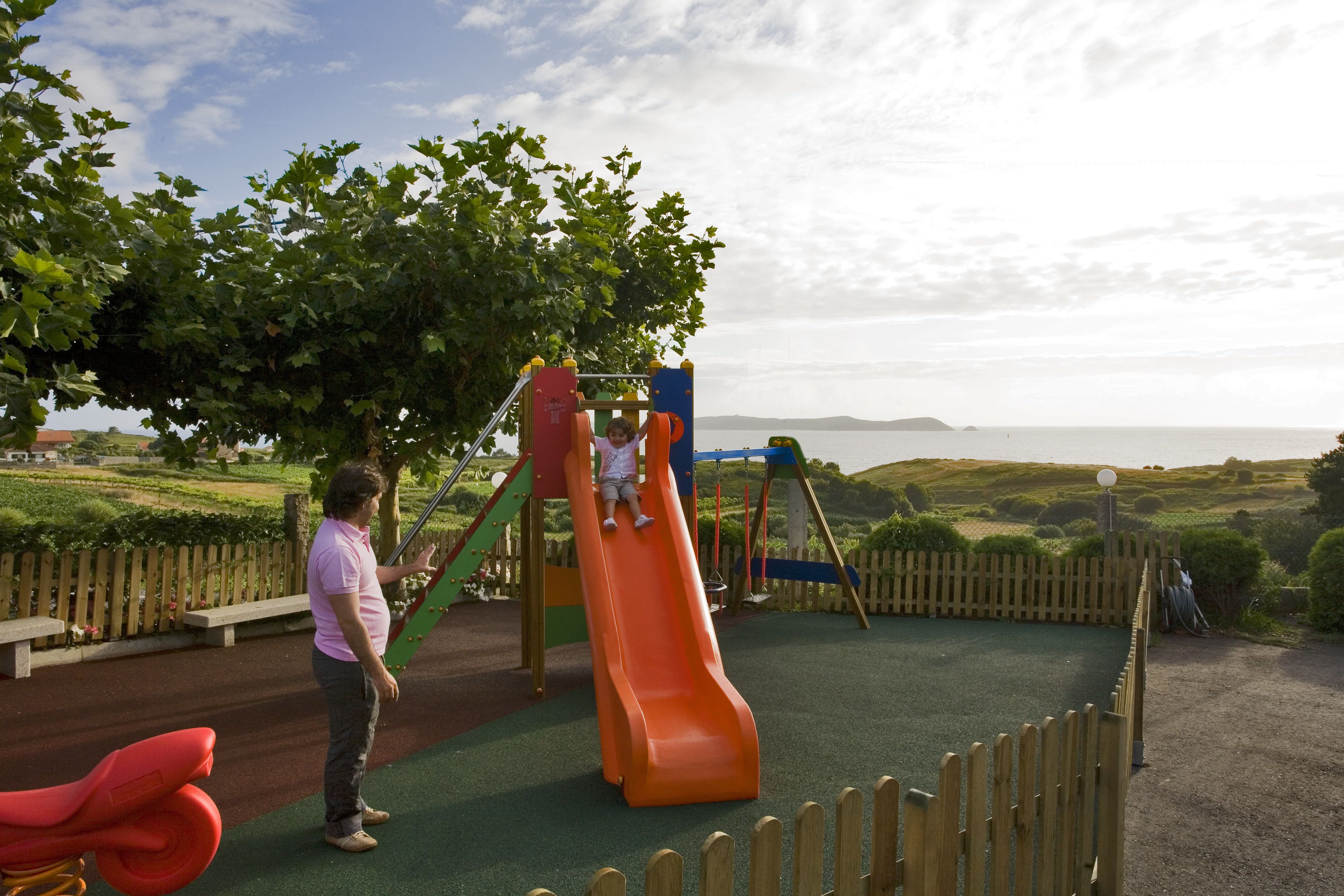 children’s play area – outdoor
