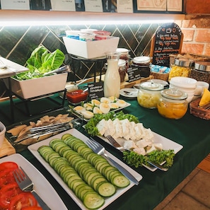 Daily buffet breakfast for a fee - Hotel Wielopole (Kraków)