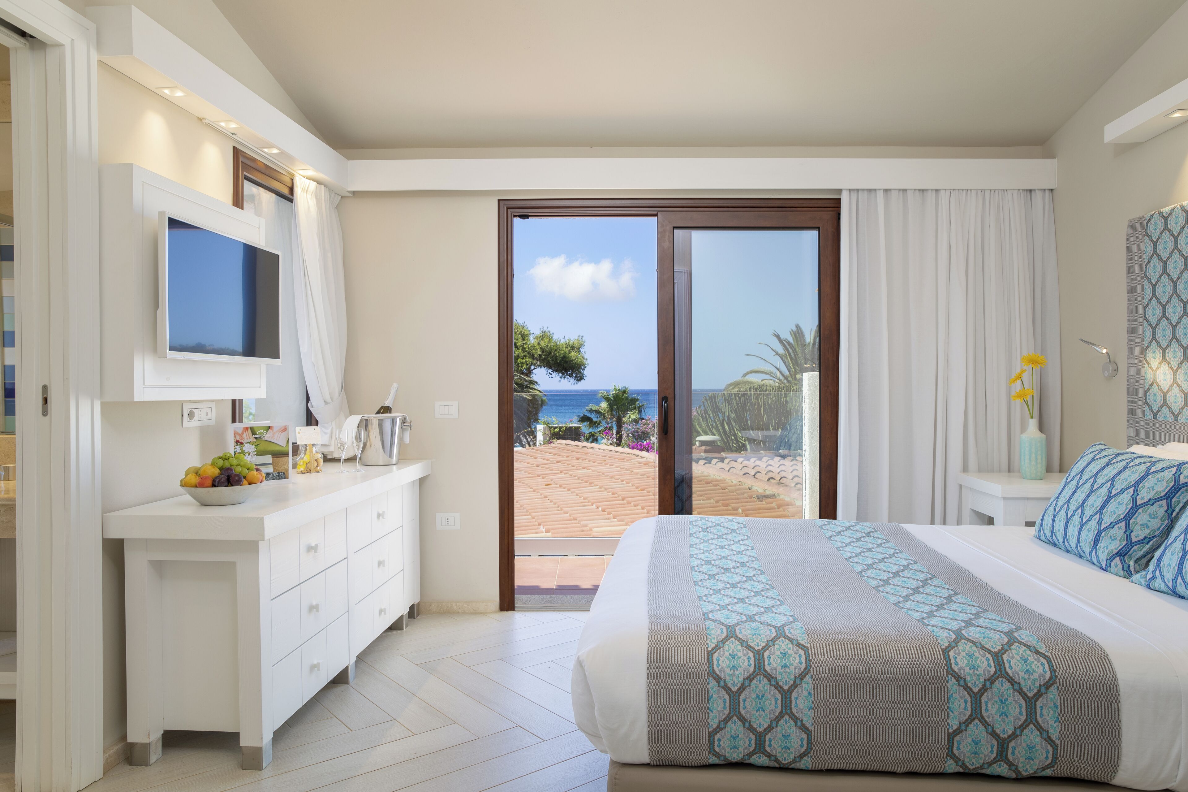 Copriletto in piuma, minibar, una cassaforte in camera, tende oscuranti