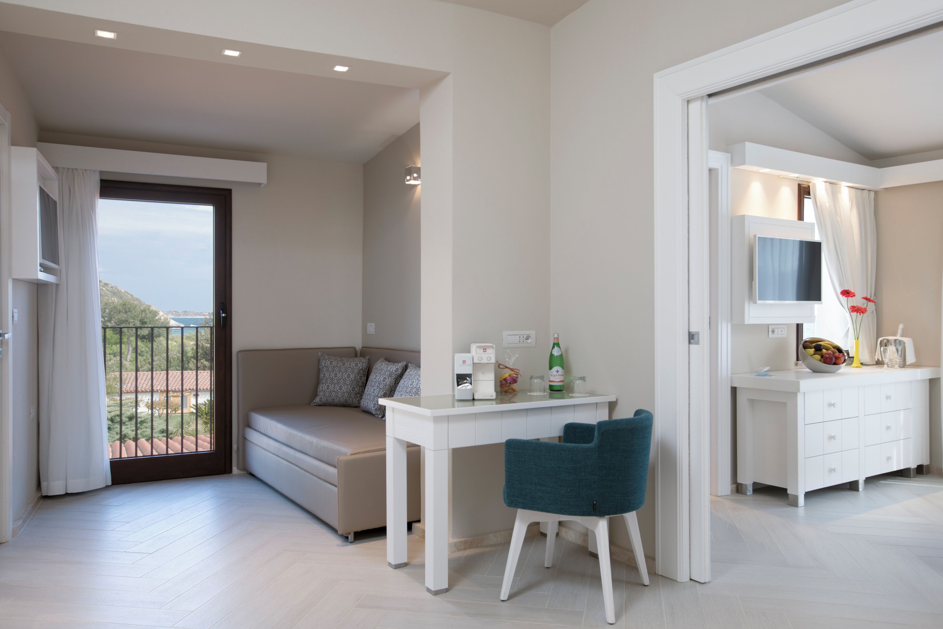 Couette en duvet d'oie, minibar, coffres-forts dans les chambres