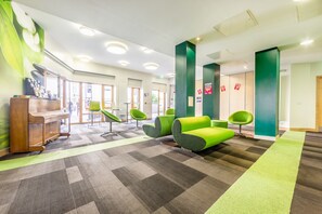 Reception - Euro Hostel Edinburgh Halls (Edinburgh)