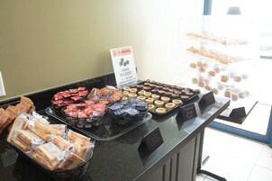 Desayuno continental incluido todos los días 