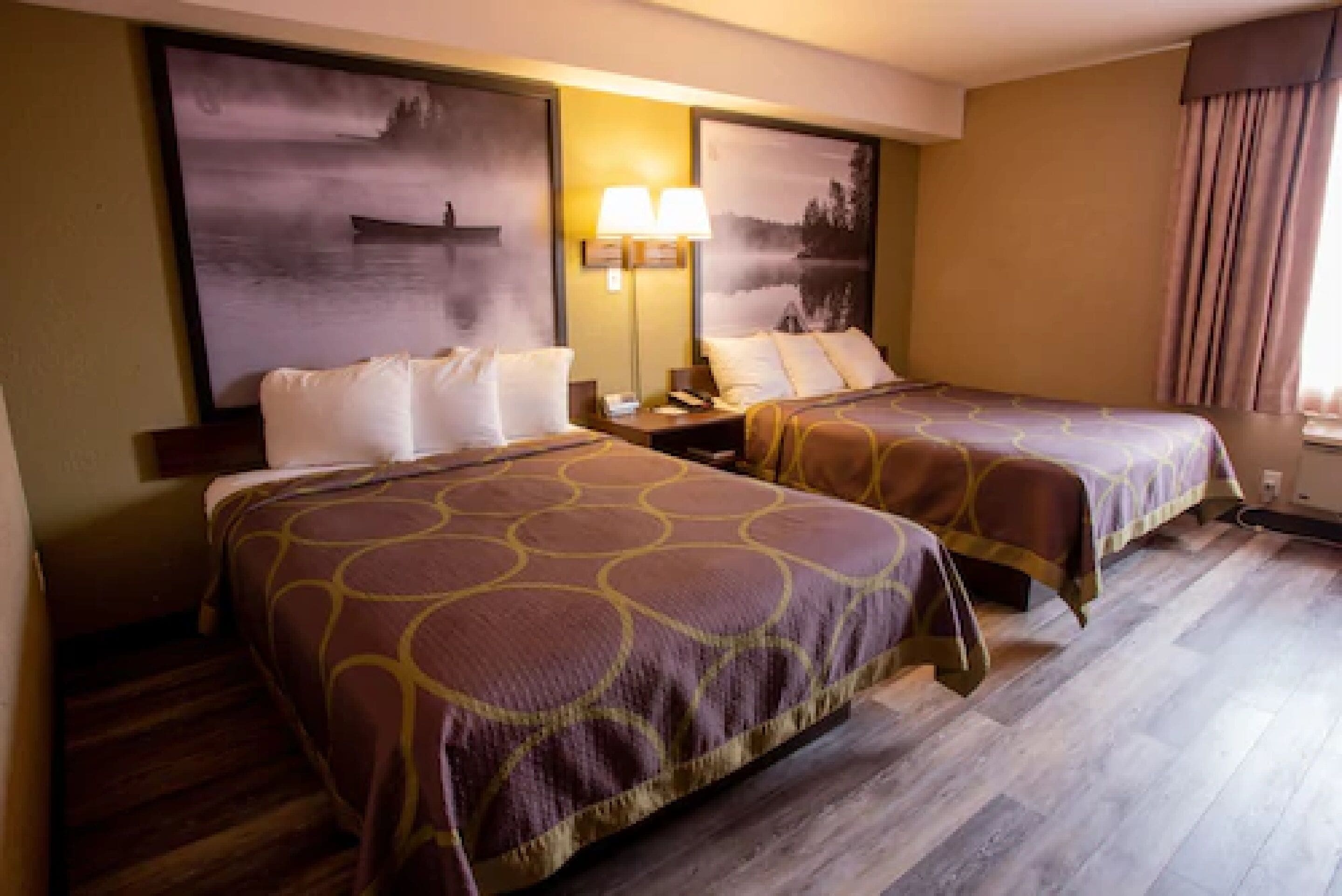 Photo - Super 8 by Wyndham Mississauga