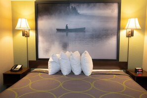 Studio Suite, 1 King Bed, Non Smoking | Desk, soundproofing, free cribs/infant beds, free WiFi