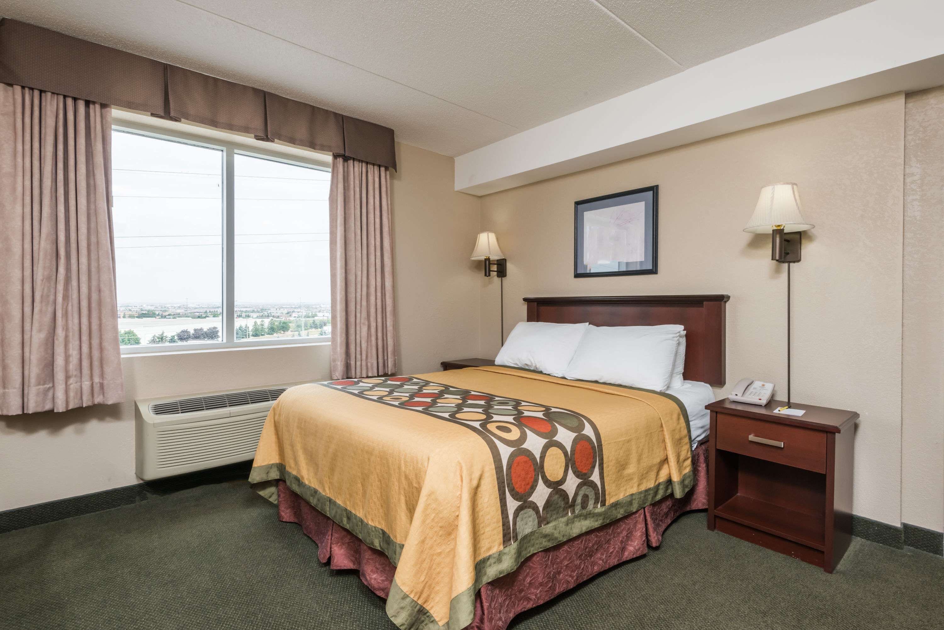 Photo - Super 8 by Wyndham Mississauga