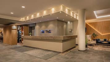 Lobby-Lounge