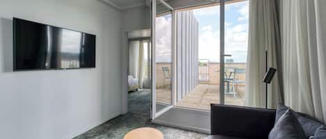 Svit - 1 kingsize-säng - icke-rökare - terrass (Separate Living Room;with Sofabed) | Rumsbekvämlighet