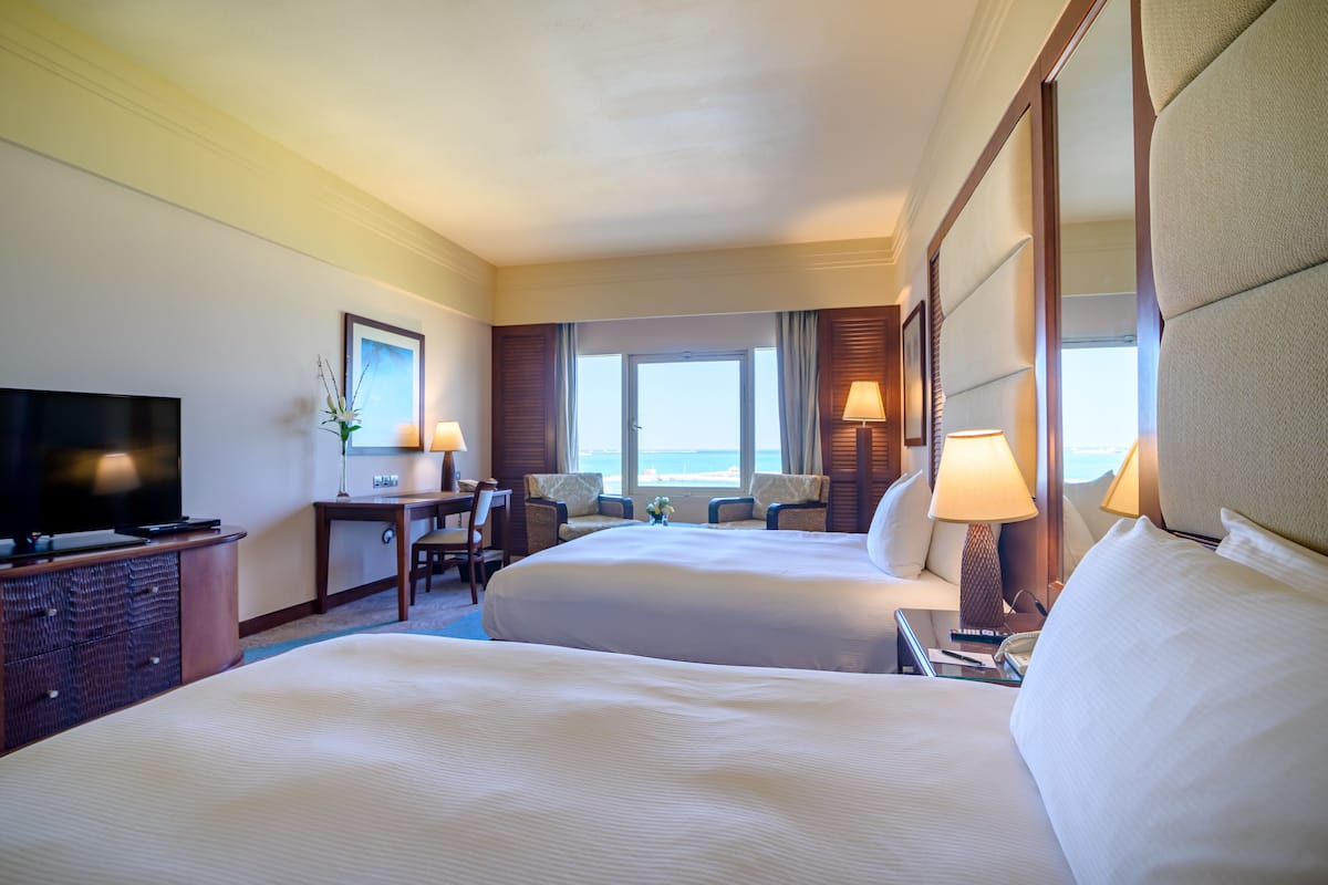Deluxe Twin Room with Sea View | 1 bedroom, premium bedding, minibar, in-room safe