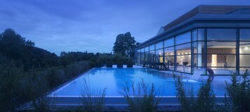 Piscina interna, piscina externa