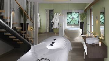 Sauna, steam room, Turkish bath/hammam, body treatments, hydrotherapy