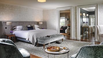 1 bedroom, premium bedding, in-room safe, desk