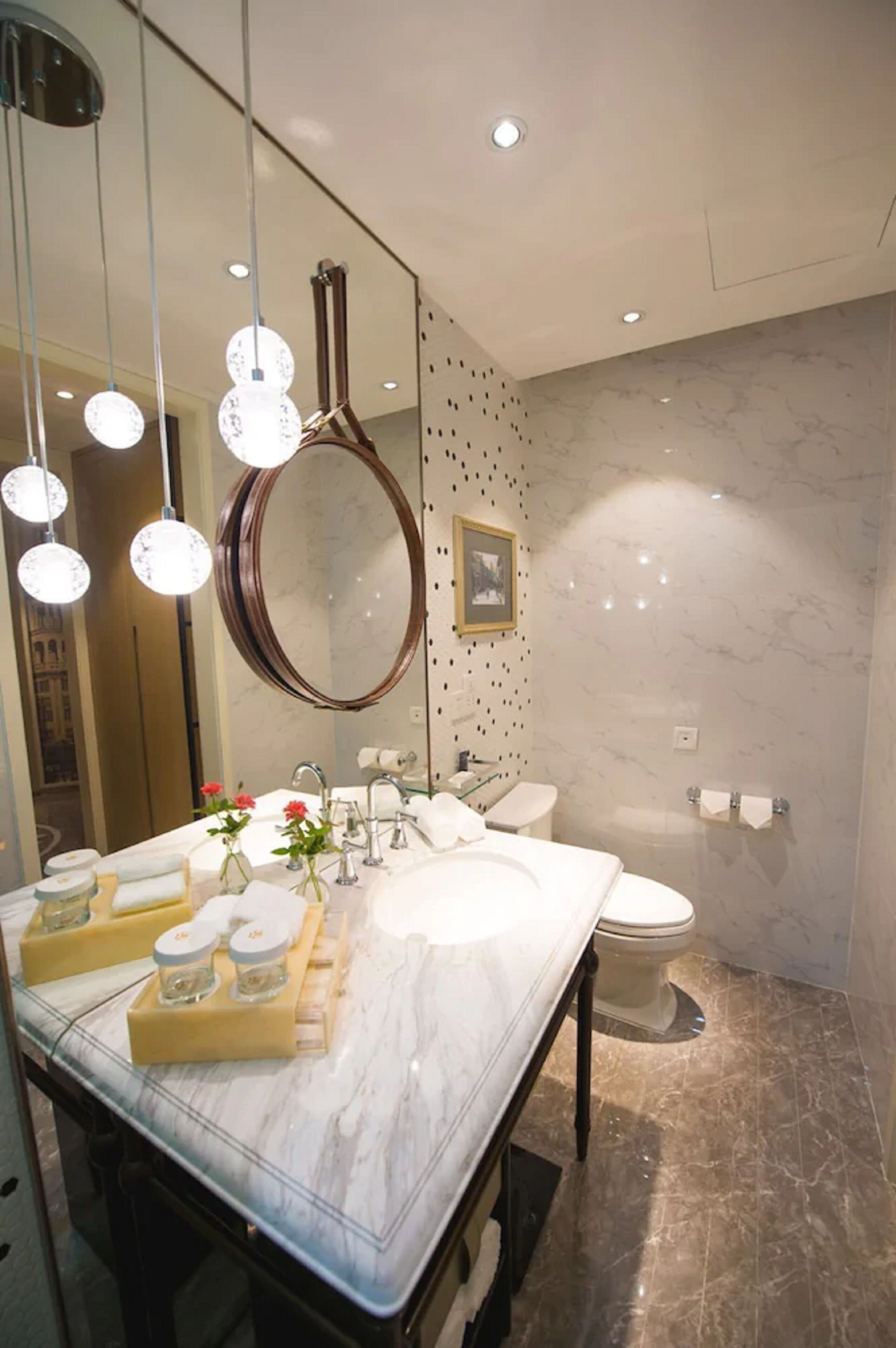 shower, rainfall showerhead, free toiletries, bathrobes