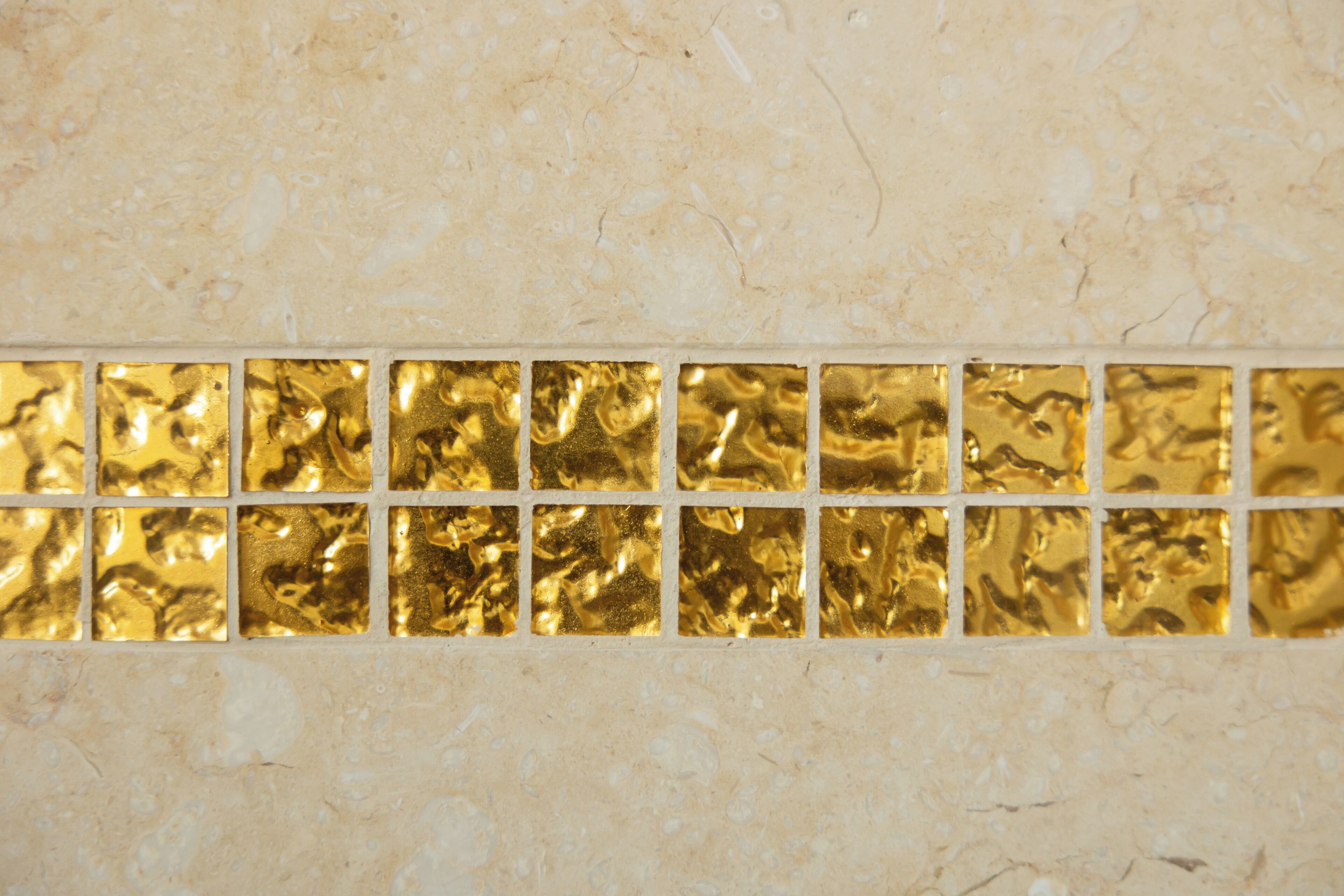 junior suite (triple) | bathroom | combined shower/bathtub, designer toiletries, hair dryer, bidet