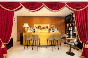Bar (en la propiedad)